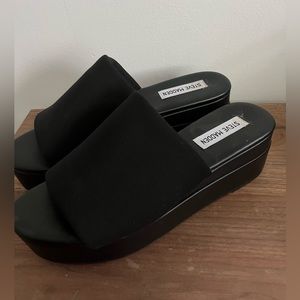 COPY - NWOT Steve madden size 9